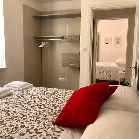 Temporary House De' Giudei Apartment Bologna Ngoại thất bức ảnh